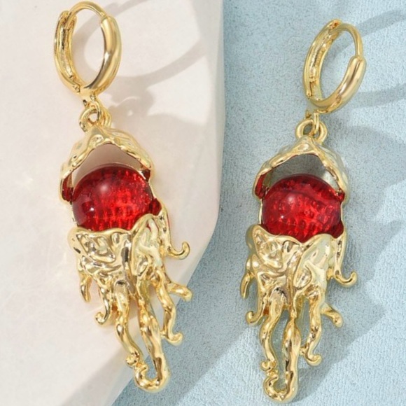 Jewelry - “Murano Glass Octopus” Red Scaly Eye Tiered Tentacle Sea Creature Oddity Earring
